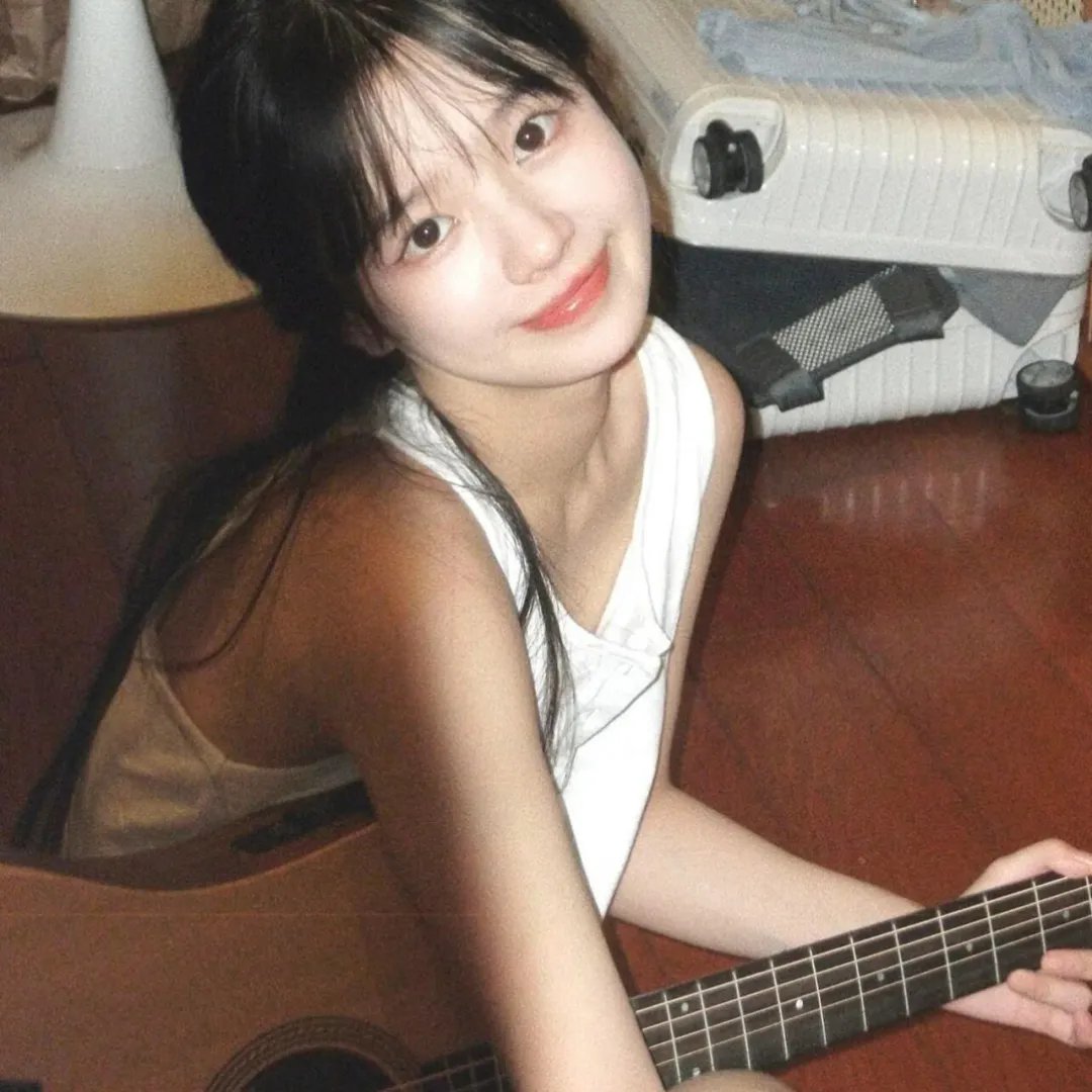 海棠经雨胭脂透